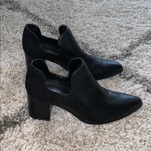 charles david black booties